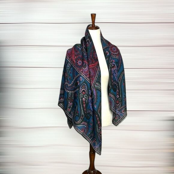 Vintage Oscar de la Renta Large Wool Square Scarf Shawl Dark Blue Paisley Japan - Picture 4 of 8